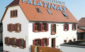 Gästehaus PALATINAS